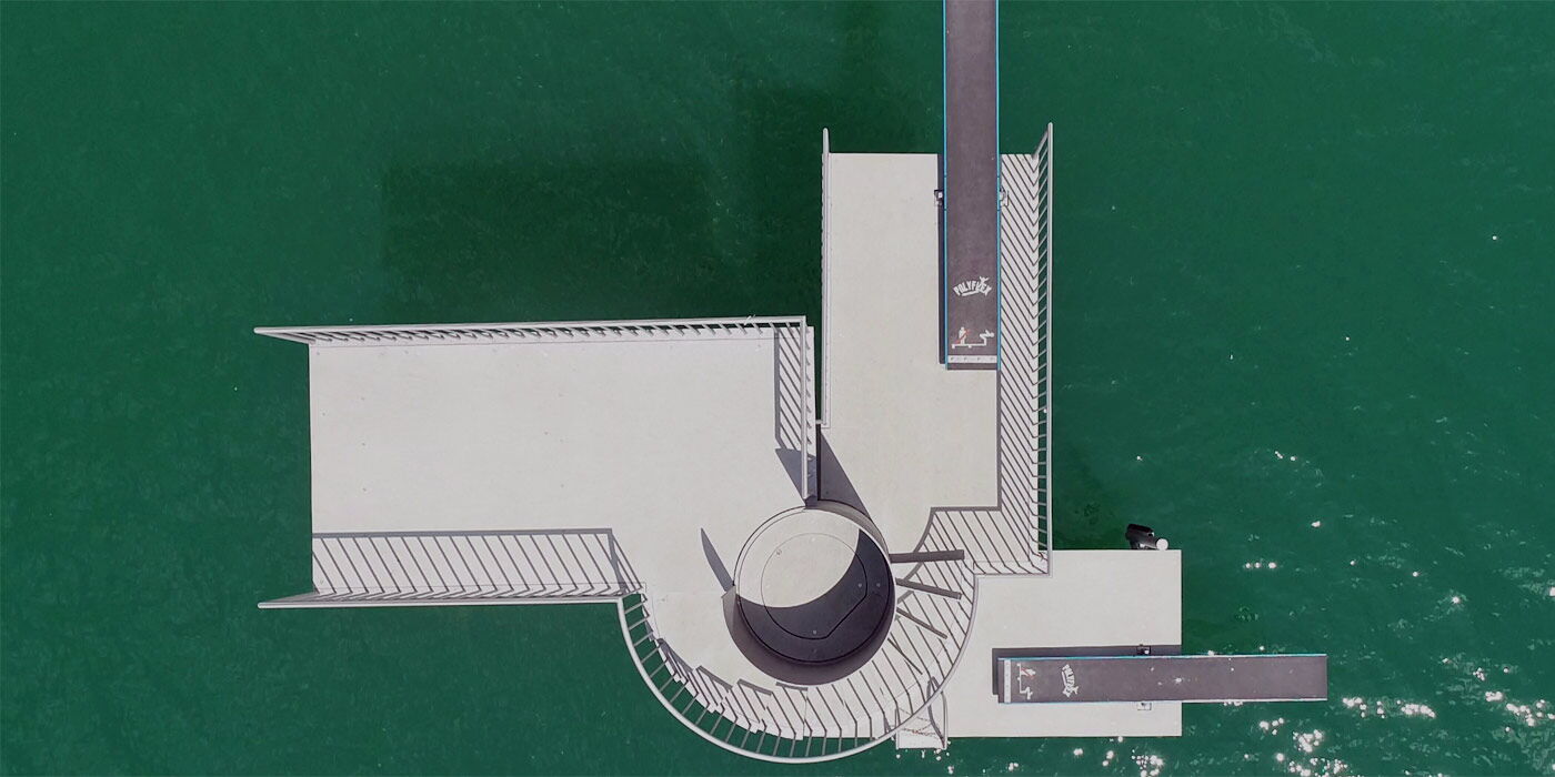 Fertig erstellter Sprungturm